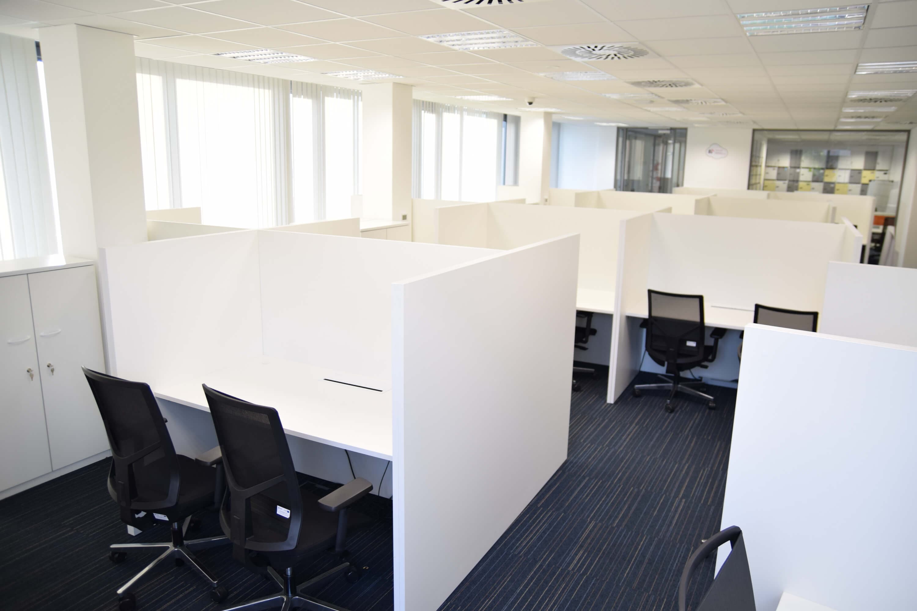Office 12 pers.