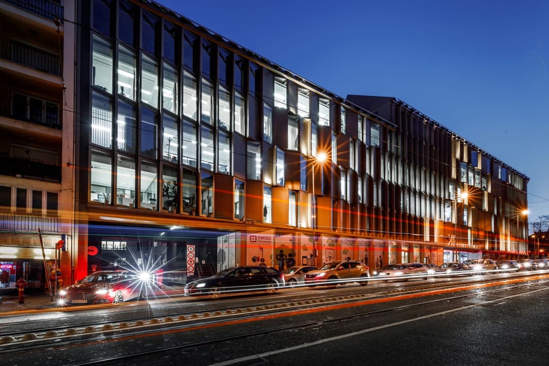 Krisztina Palace - 1123 Nagyenyed u. 8-14.