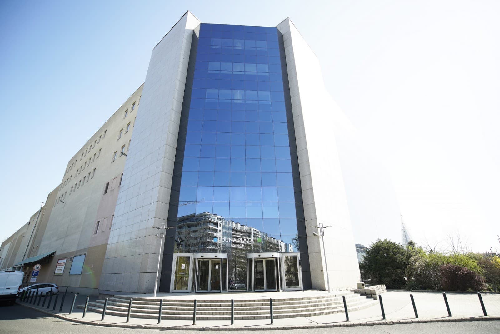 Duna Plaza Offices