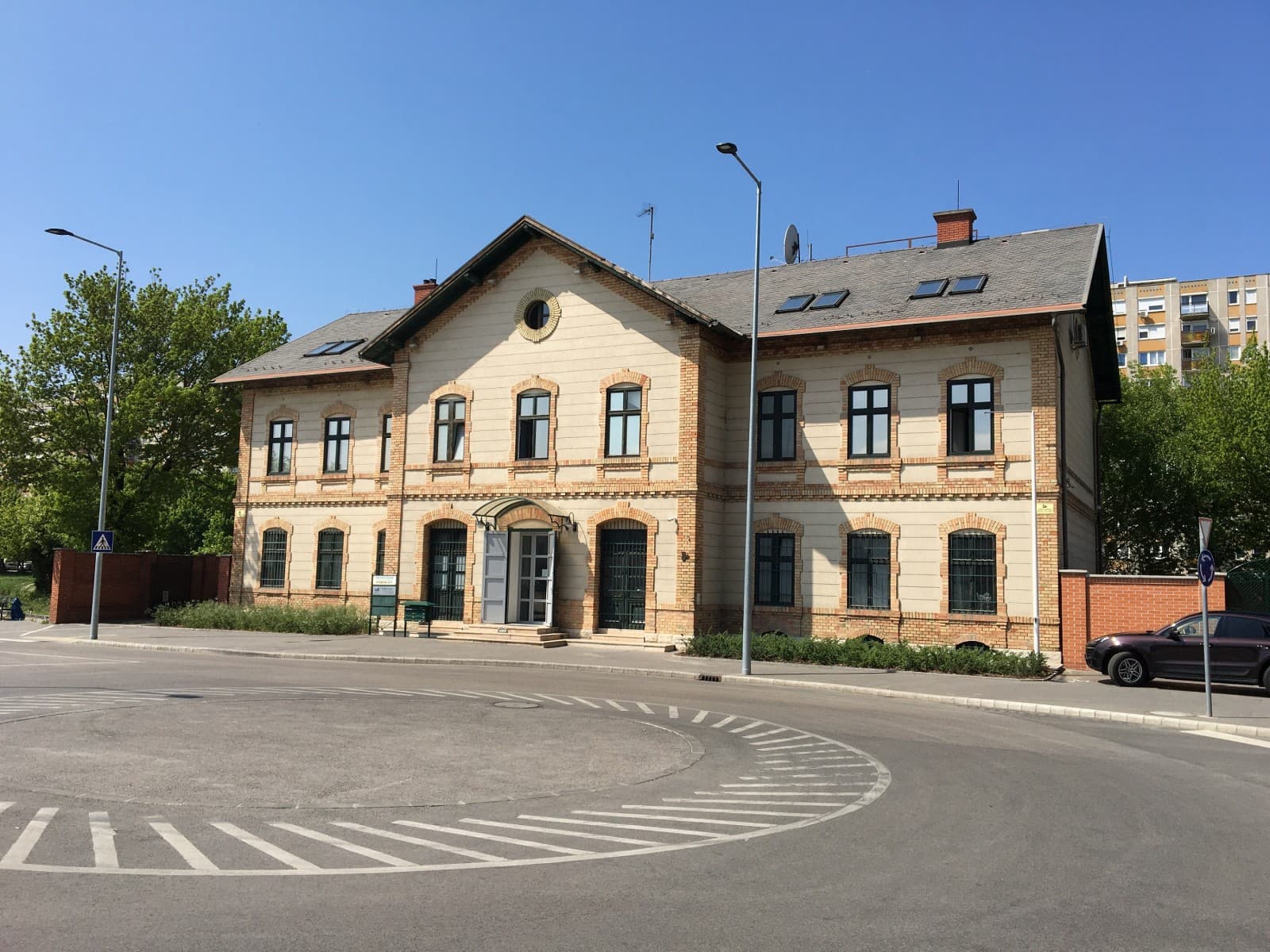 Lindner Irodaház