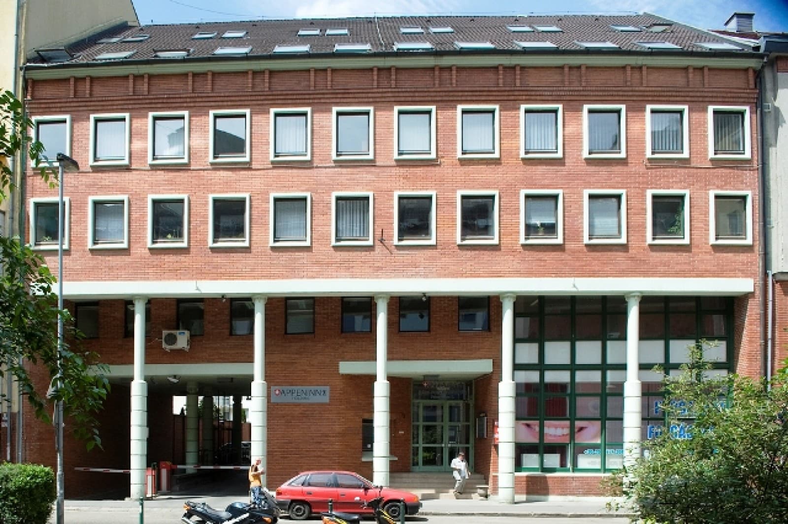 Páva Point Irodaház