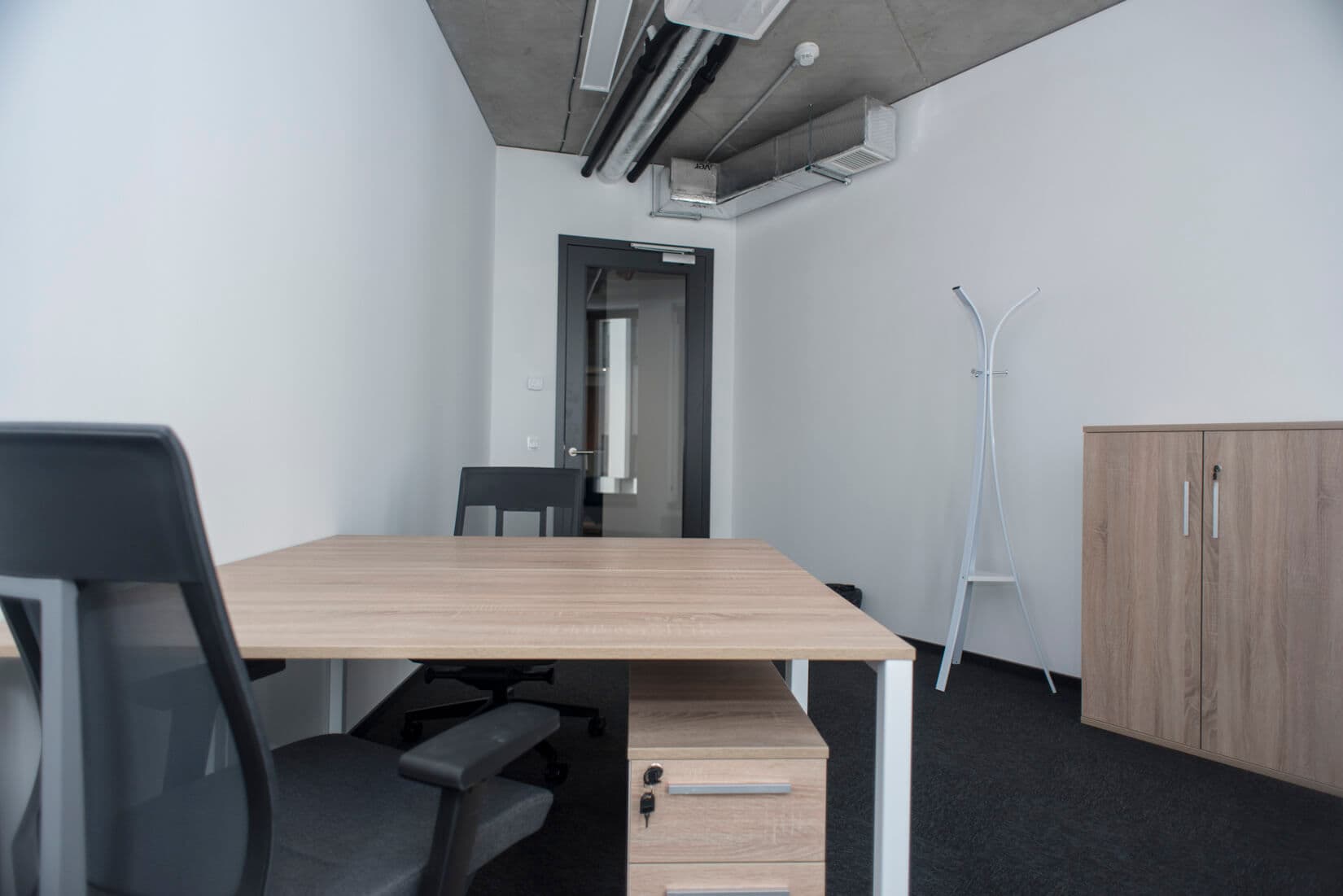 Office 4 pers.