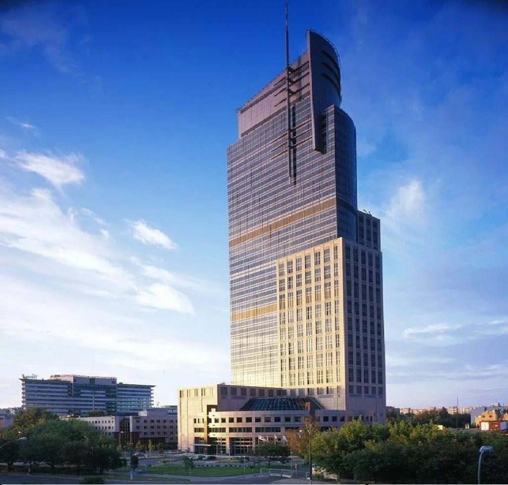 Exterior of the DAGO Warsaw Trade Tower located at Chłodna 51, Wola, Warsaw
