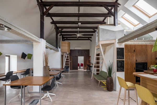 Coworking Space Vászoly PortusHome Coworking & Coliving