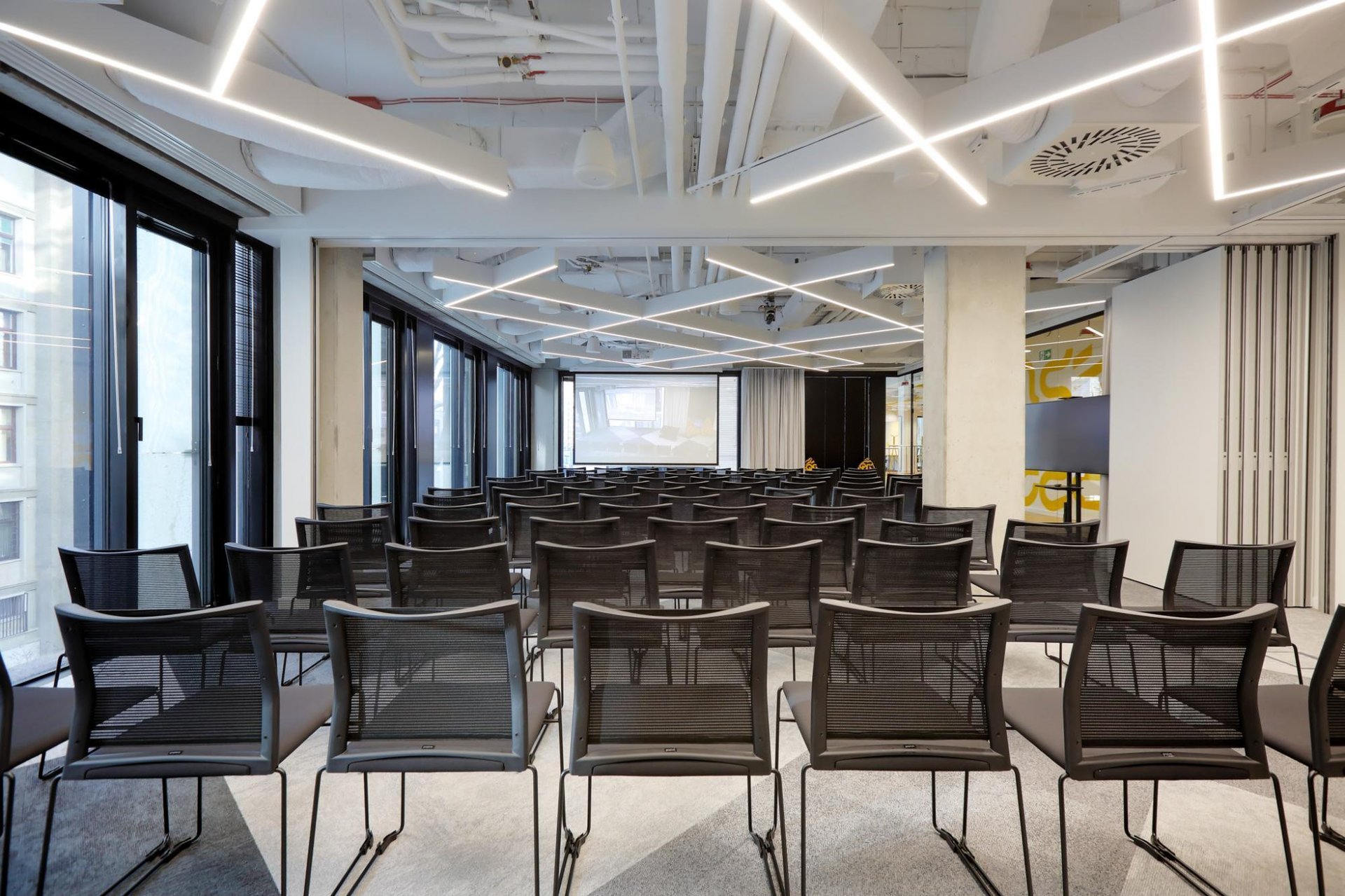 Meeting room for 95 pers. in HubHub Nowogrodzka Square