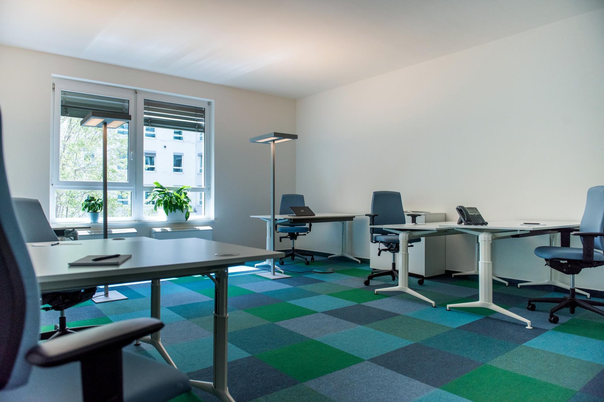 Office for 6 pers. in DBH Serviced Office GreenPoint
