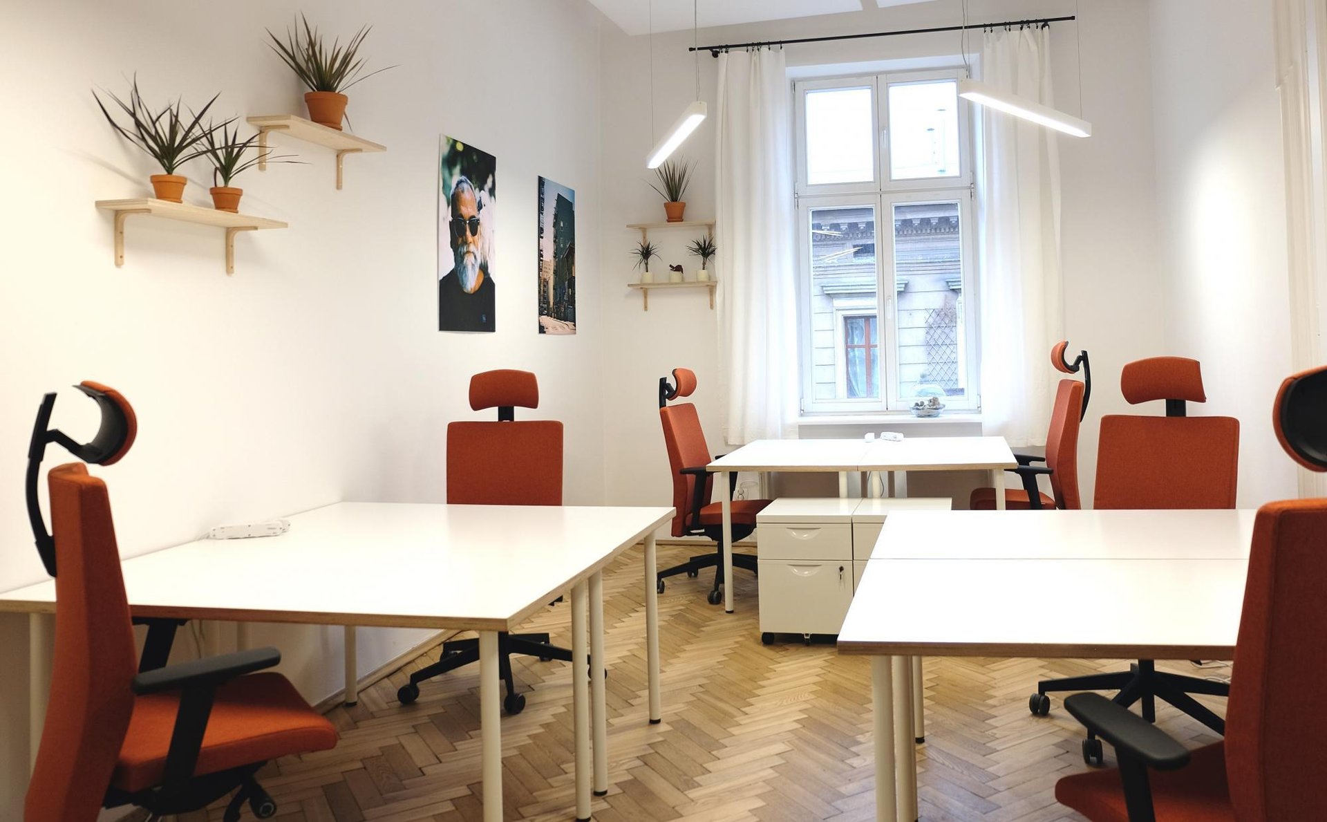 Büro für 6 Pers. in Kalafiornia Coworking & Offices