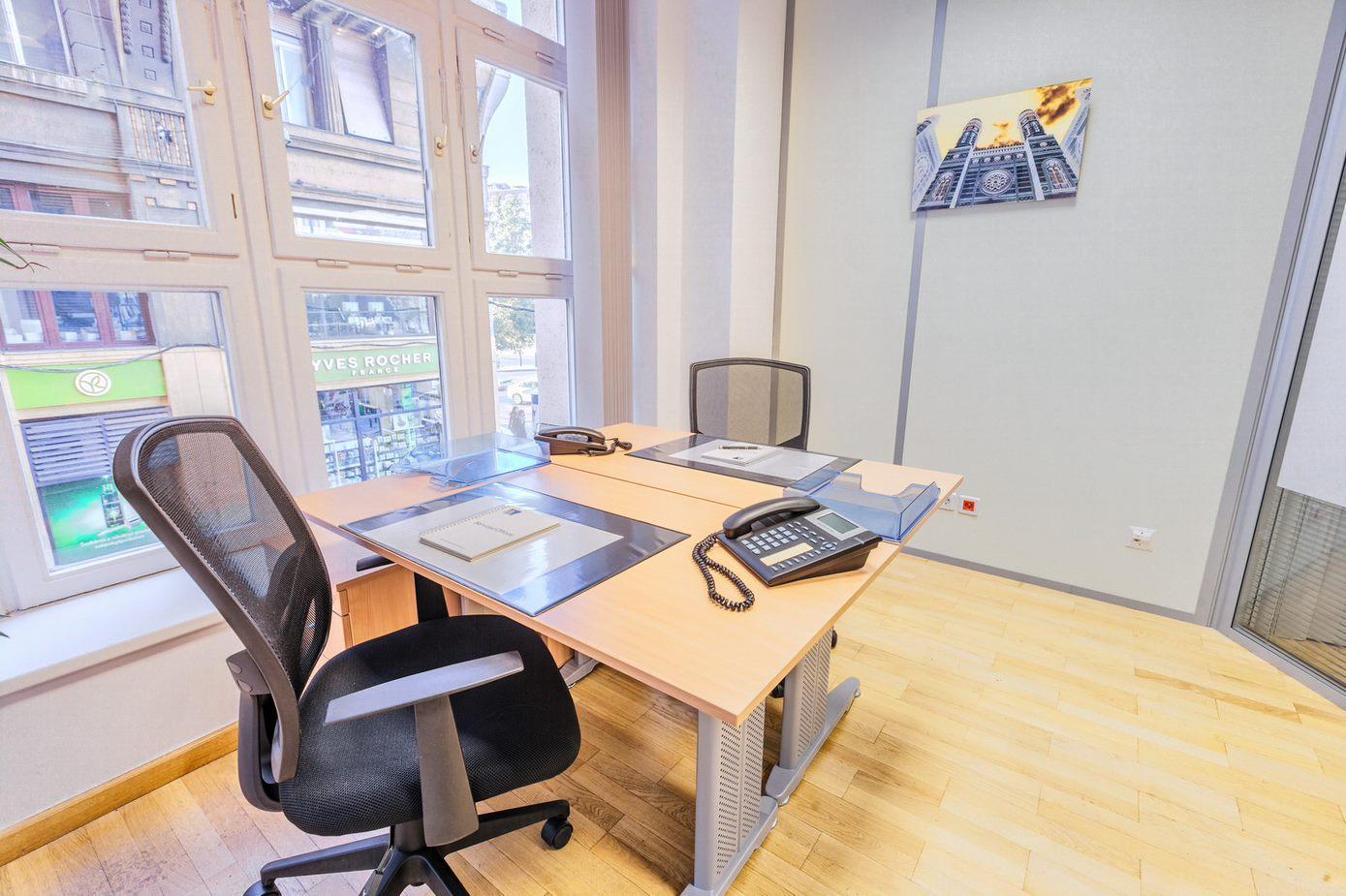 Office for 6 pers. in Anker Köz Business Center
