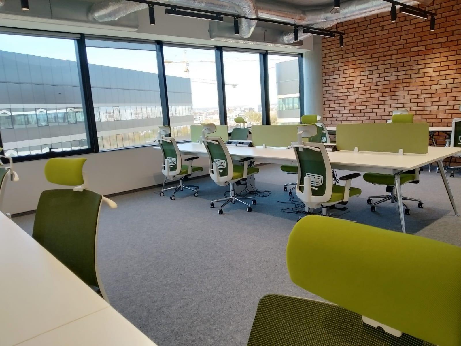 Office for 28 pers. in Loftmill Fabryczna Office Park