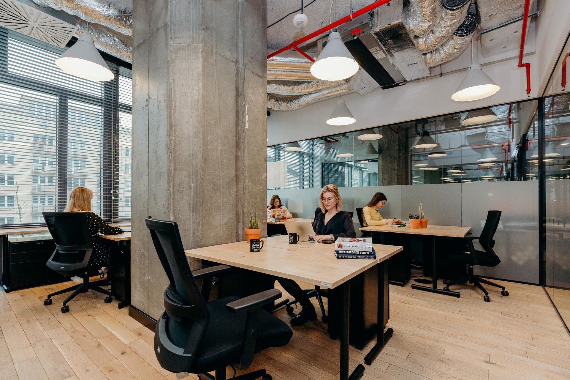 Office for 12 pers. in WeWork Cedet
