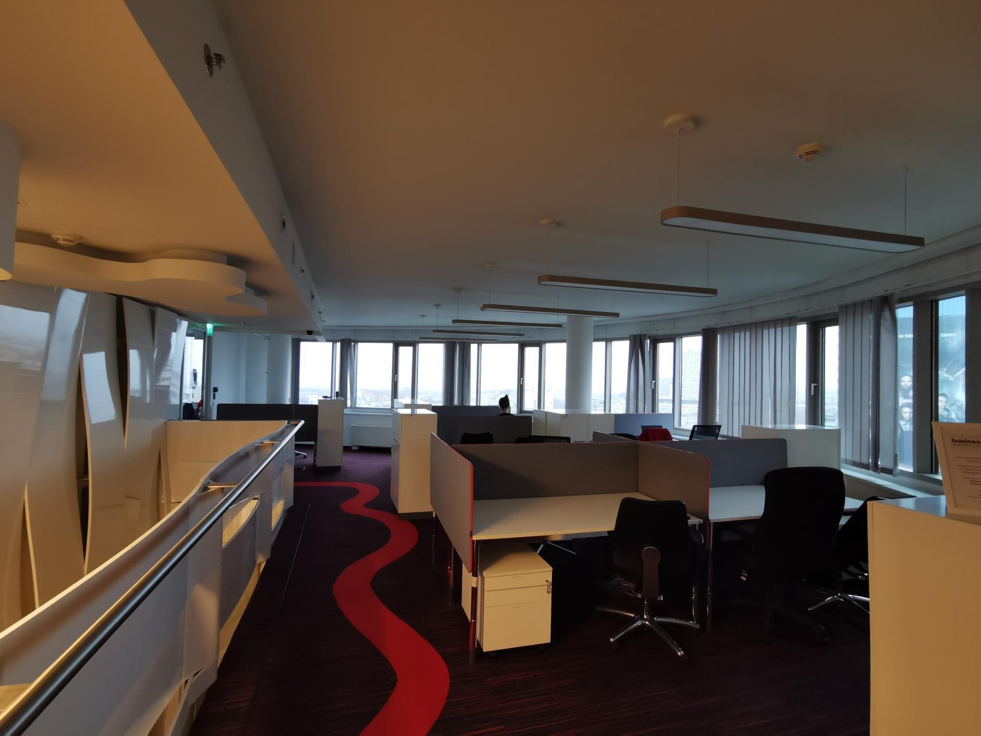 Büro für 50 Pers. in Zebra White beIN Offices powered by BiznesHub