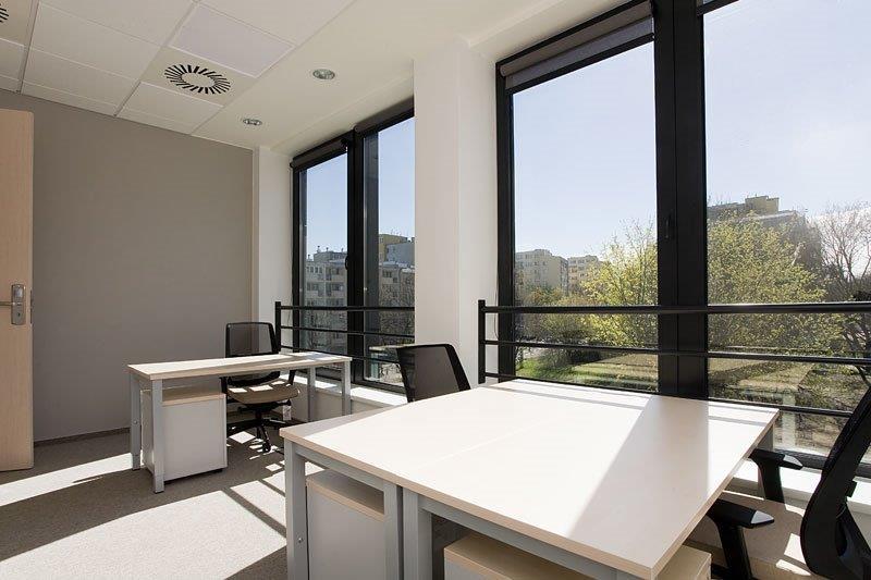 Office for 4 pers. in OmniOffice - Carpathia Office House