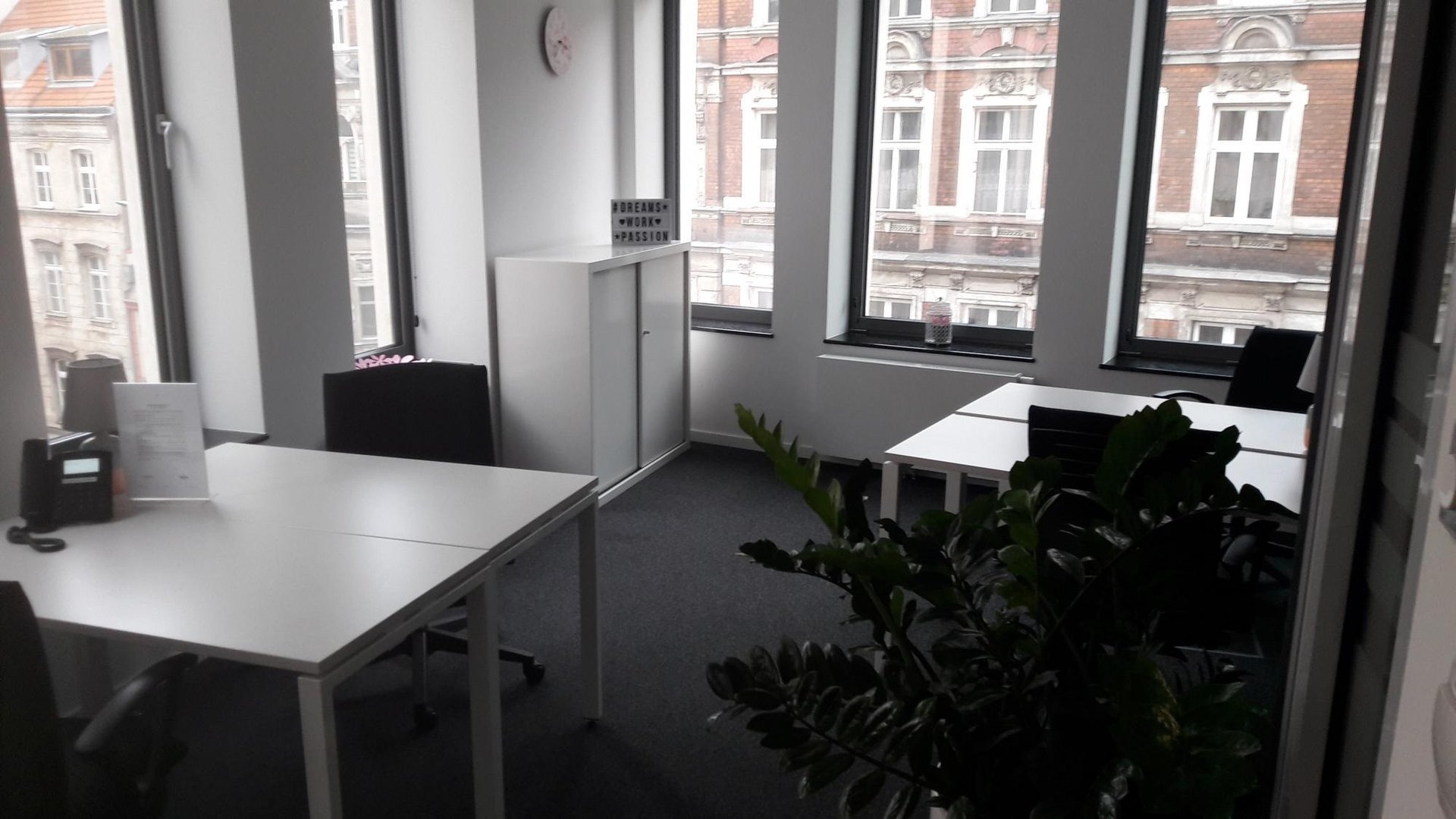 Office for 7 pers. in Regus Pegaz