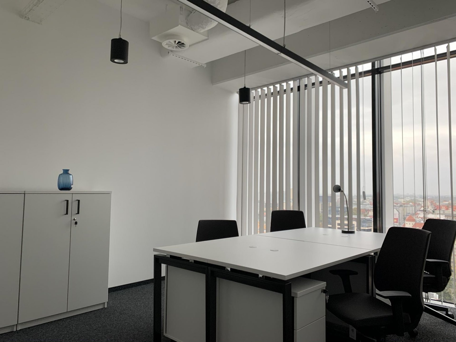 Office for 4 pers. in Silver Tower Center