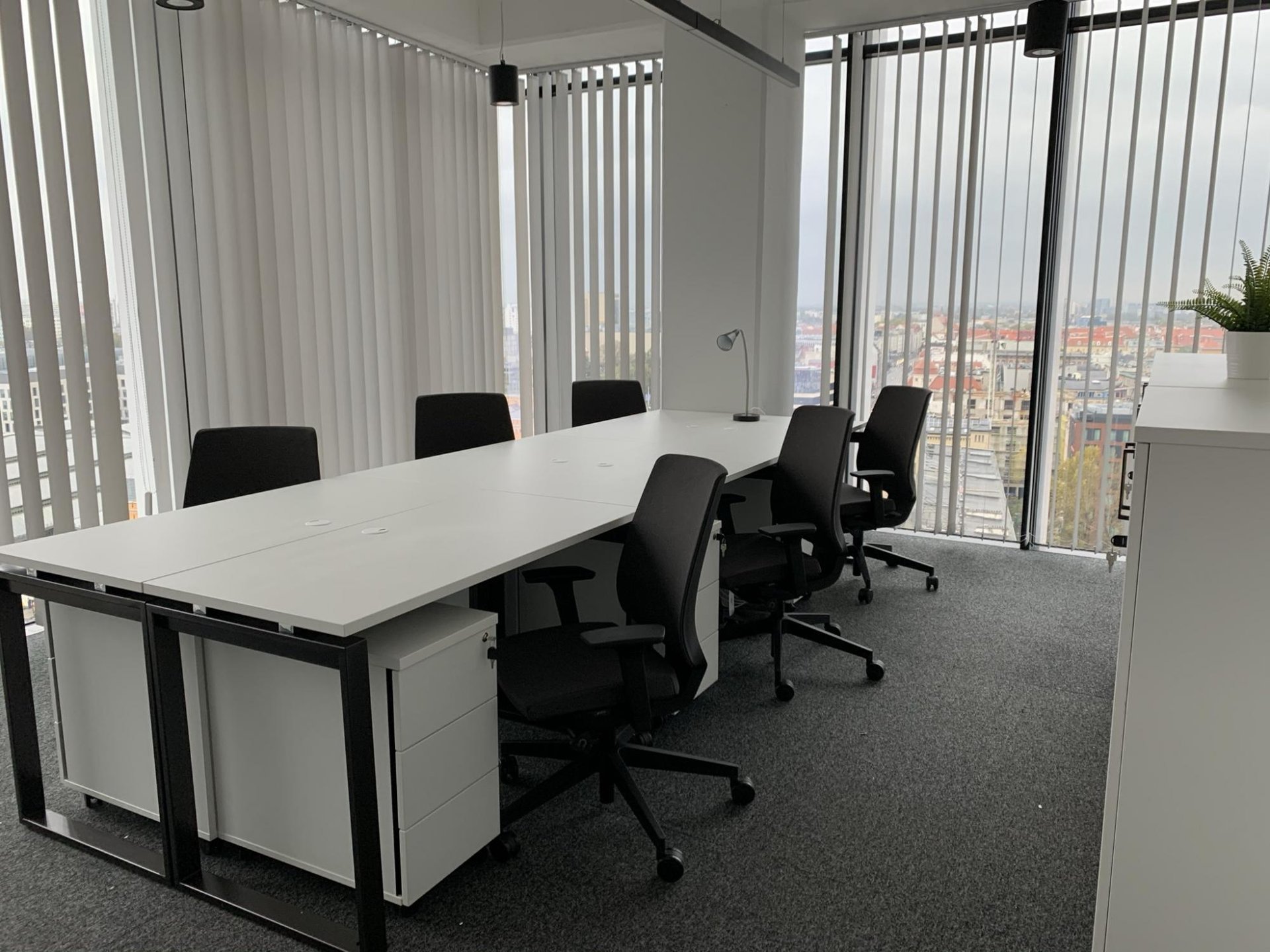 Office for 6 pers. in Silver Tower Center