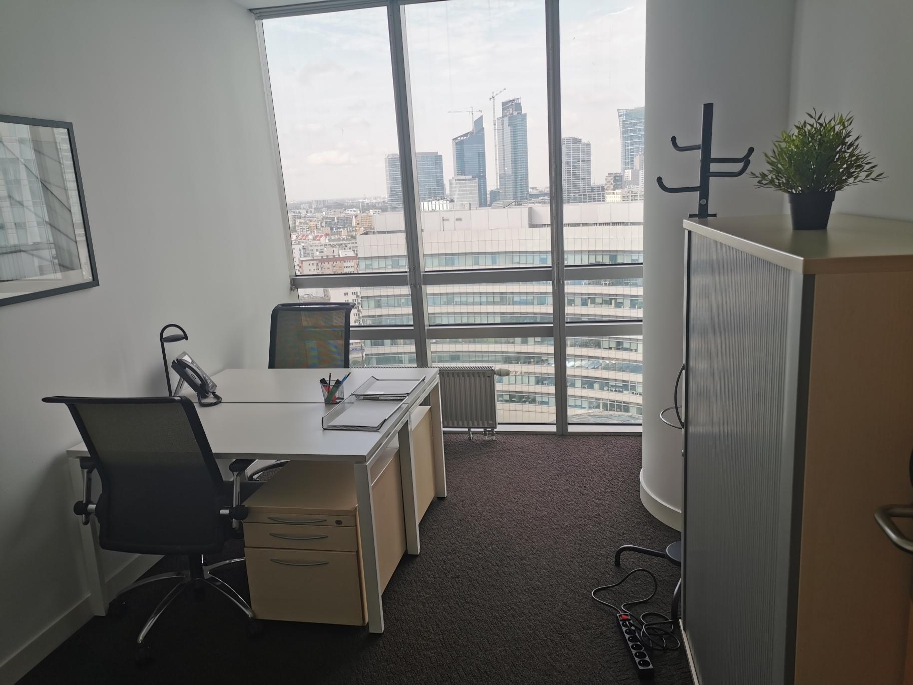 Office for 1 pers. in Regus Skylight