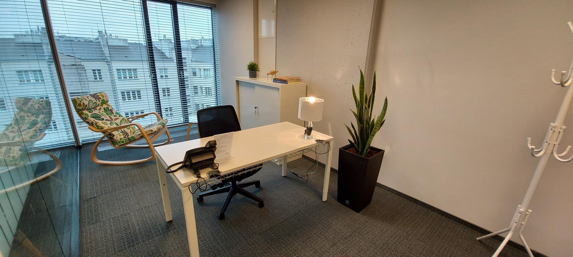 Office for 3 pers. in Regus Polna Corner
