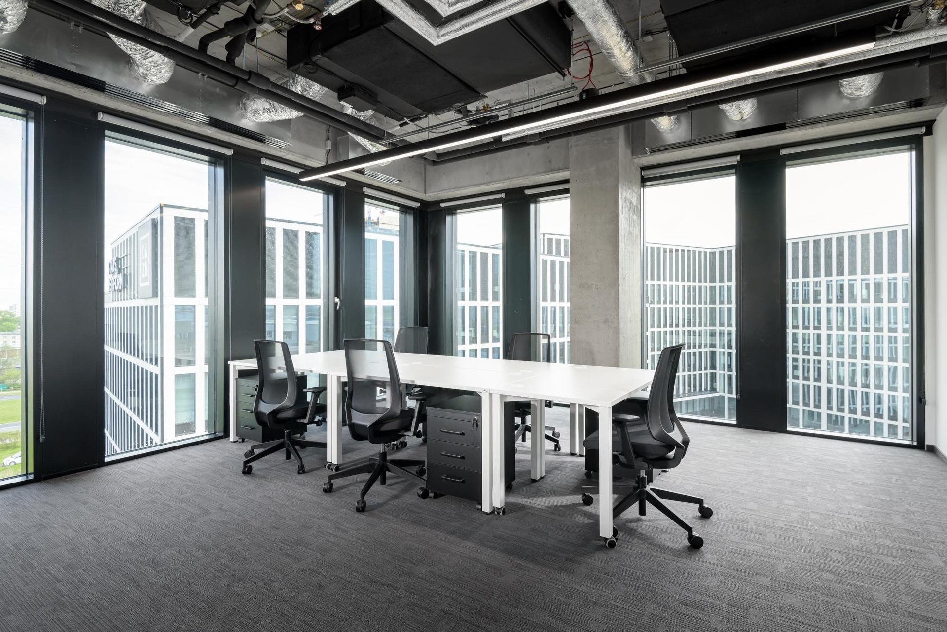 Office for 6 pers. in CitySpace Face2Face