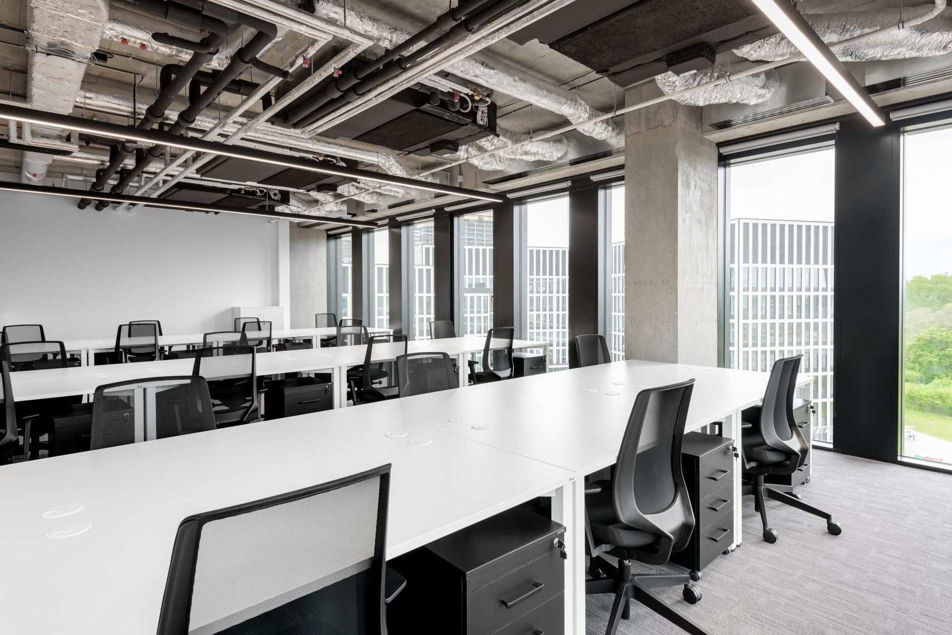 Office for 30 pers. in CitySpace Face2Face
