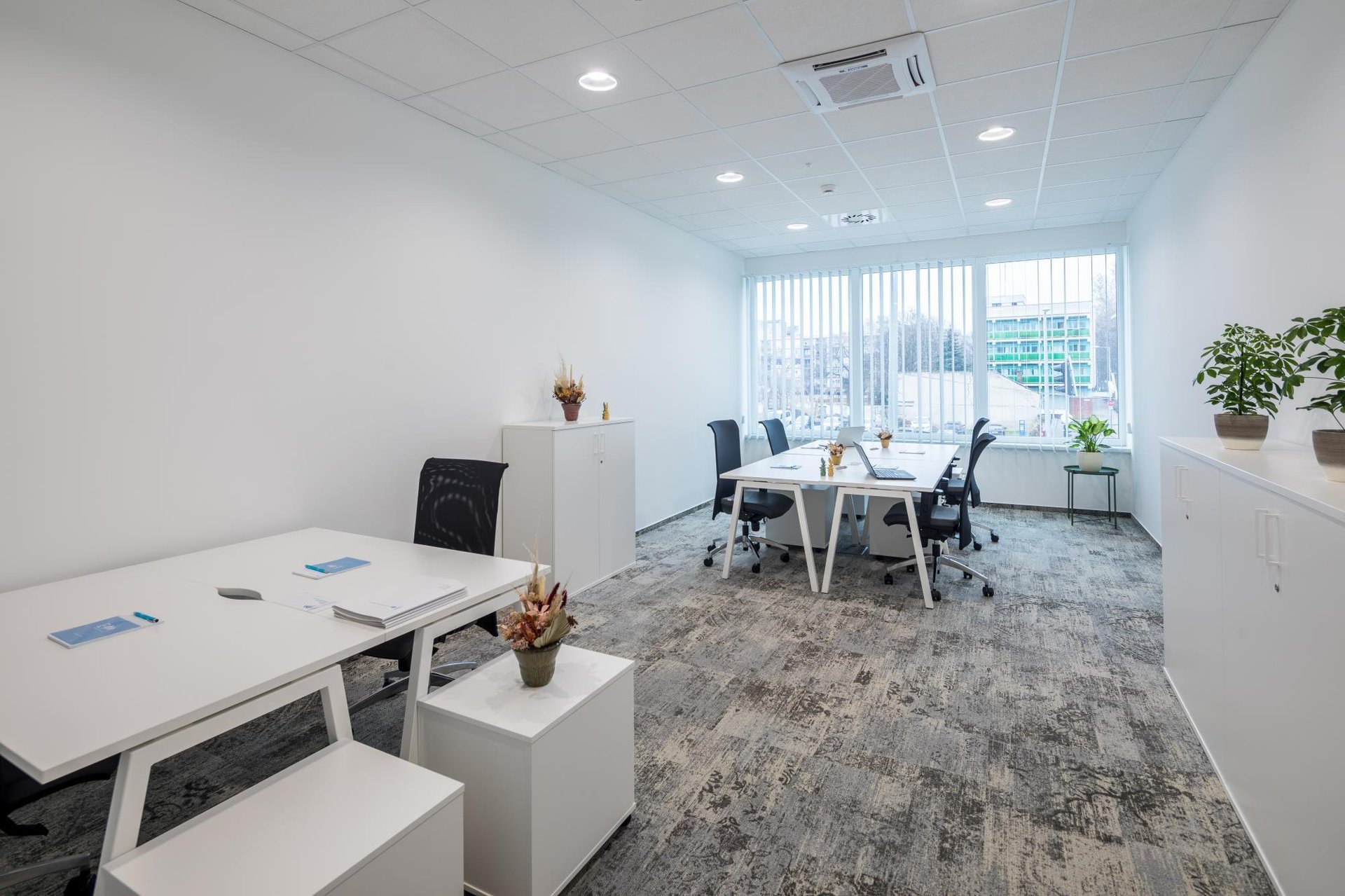 Office for 5 pers. in DBH Agora Debrecen