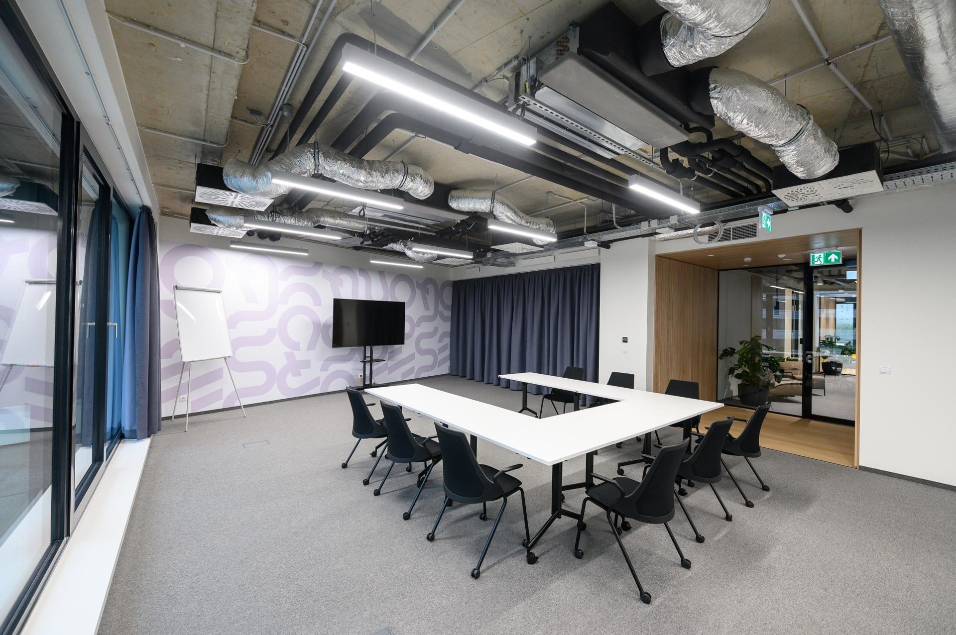 Meeting room for 45 pers. in Qubes by HB Reavis