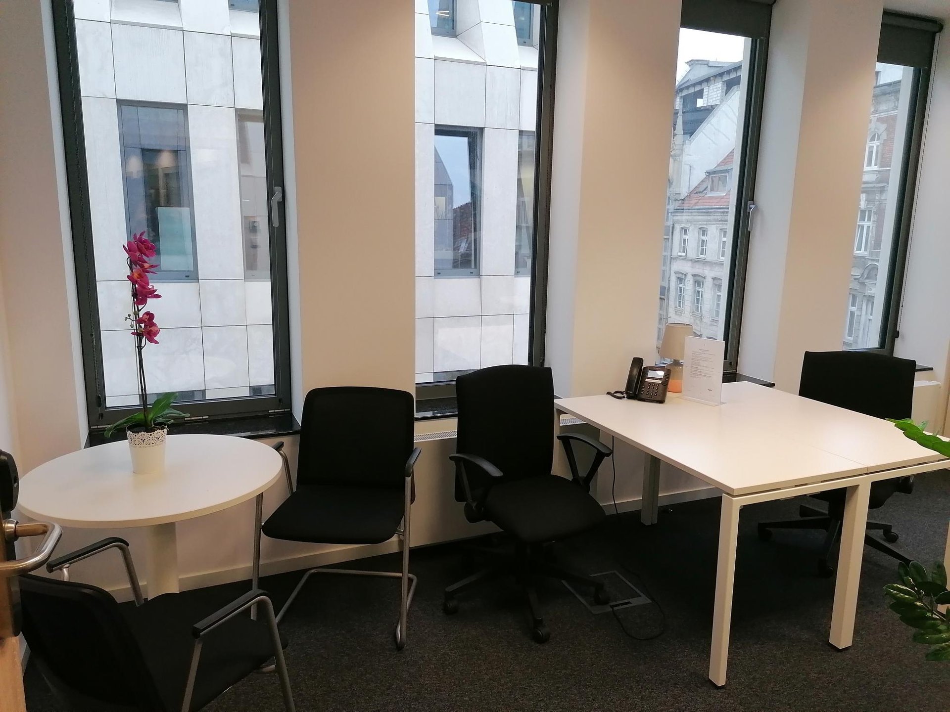 Office for 2 pers. in Regus Pegaz