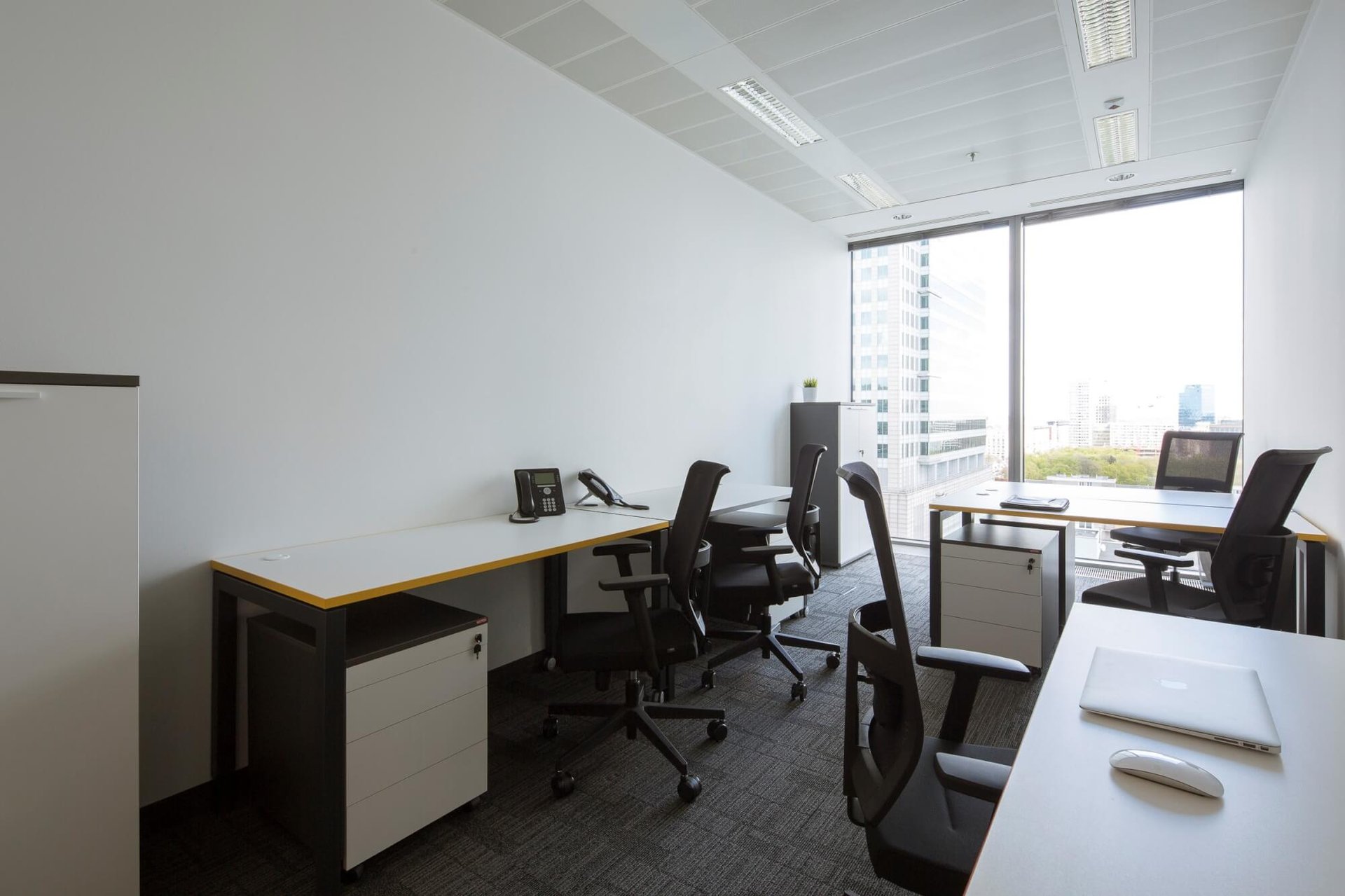 Office for 6 pers. in CitySpace Rondo 1