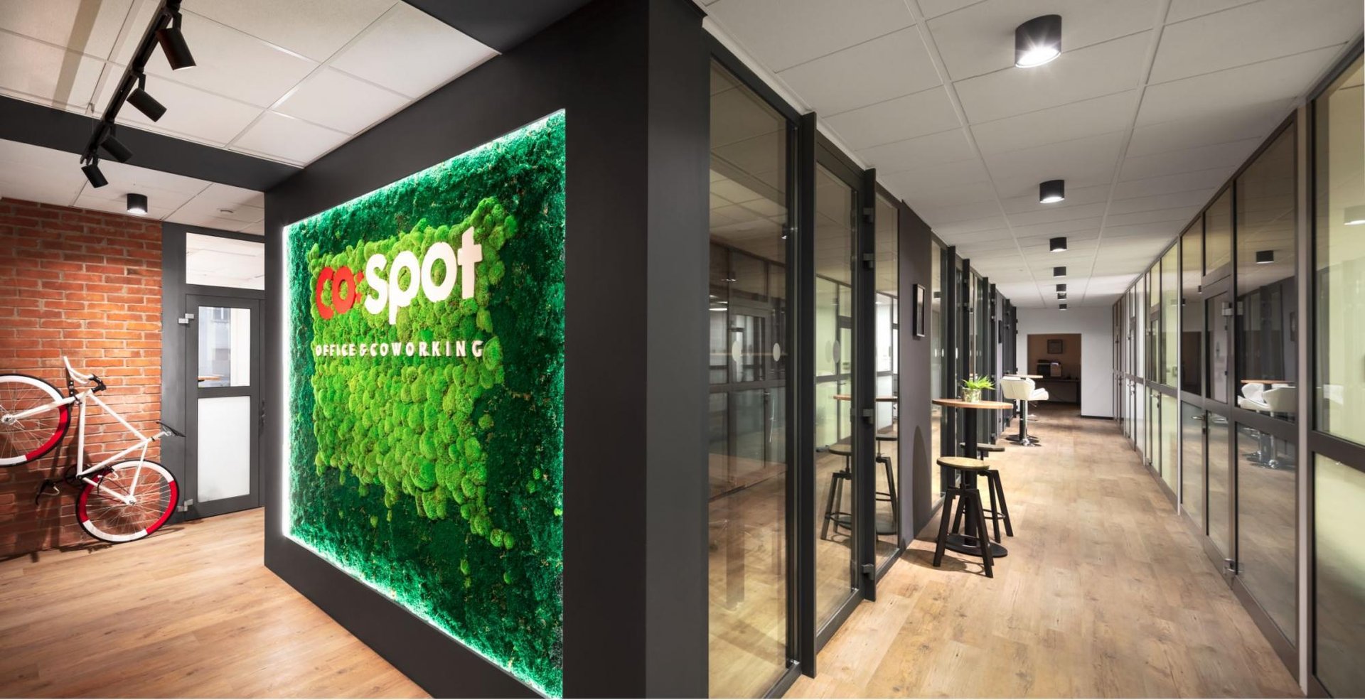 Office for 6 pers. in CoSpot office and coworking