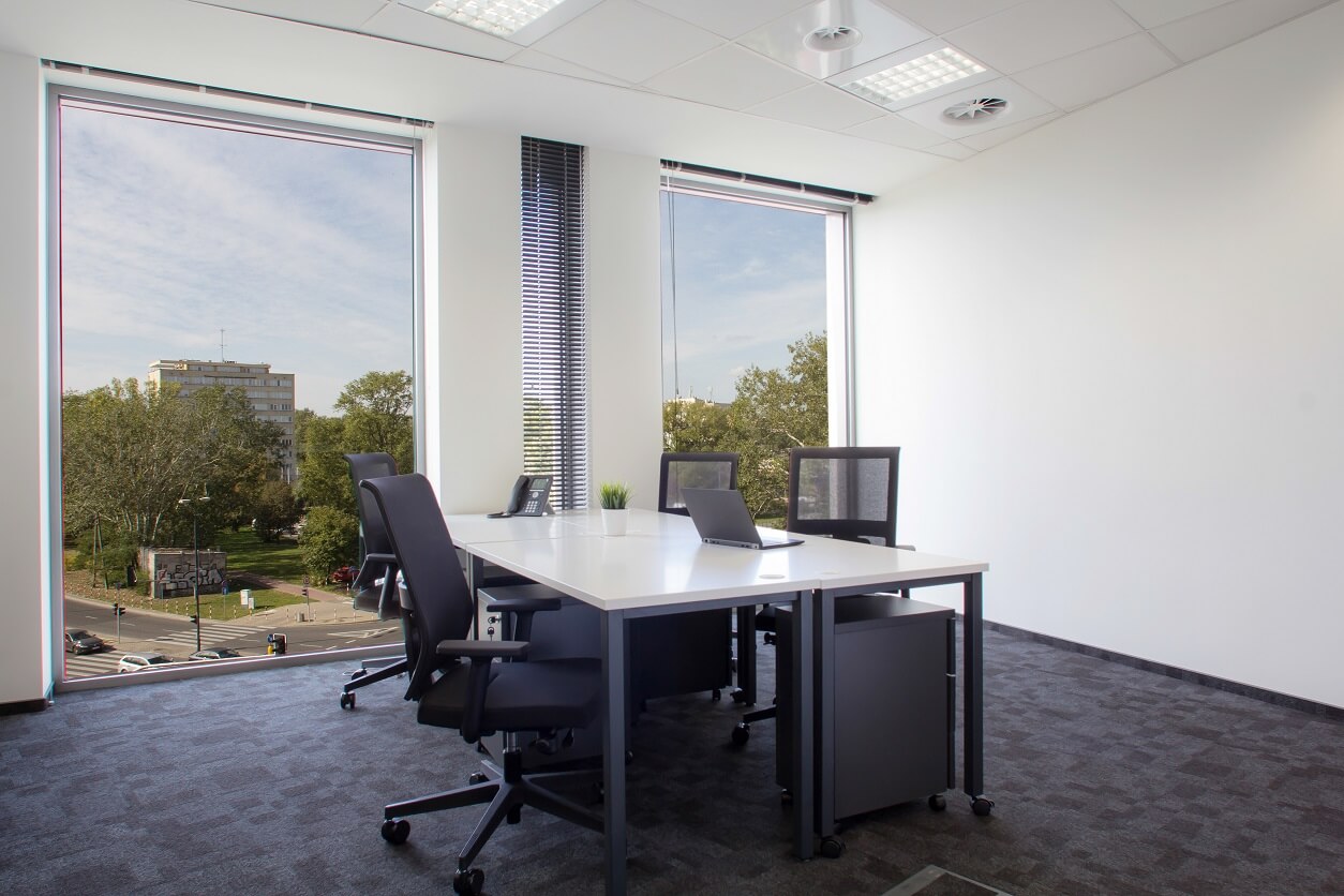 Office for 4 pers. in CitySpace Plac Unii