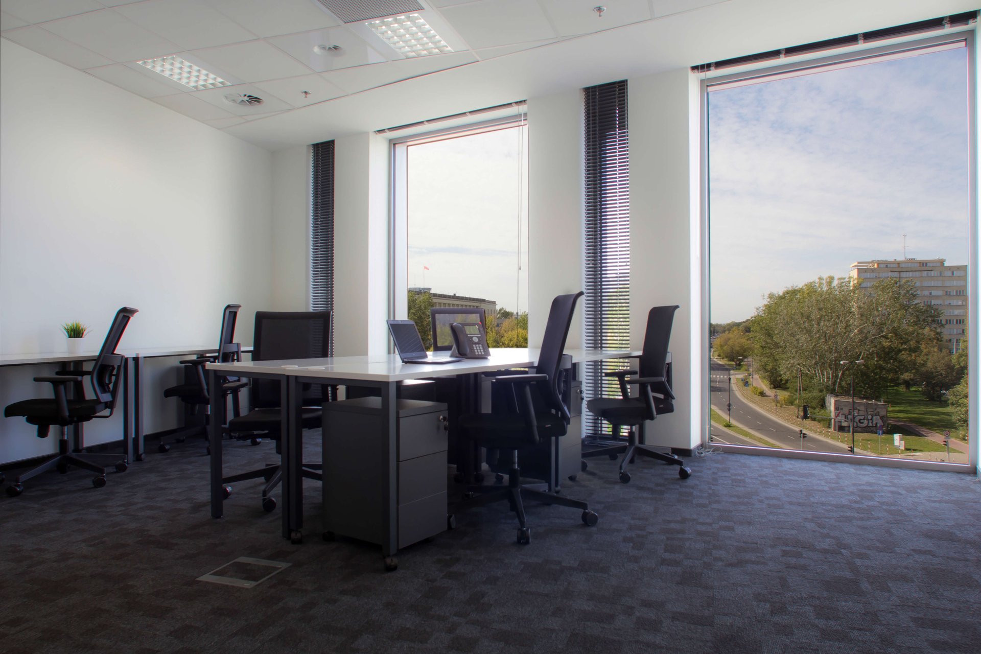 Office for 10 pers. in CitySpace Plac Unii