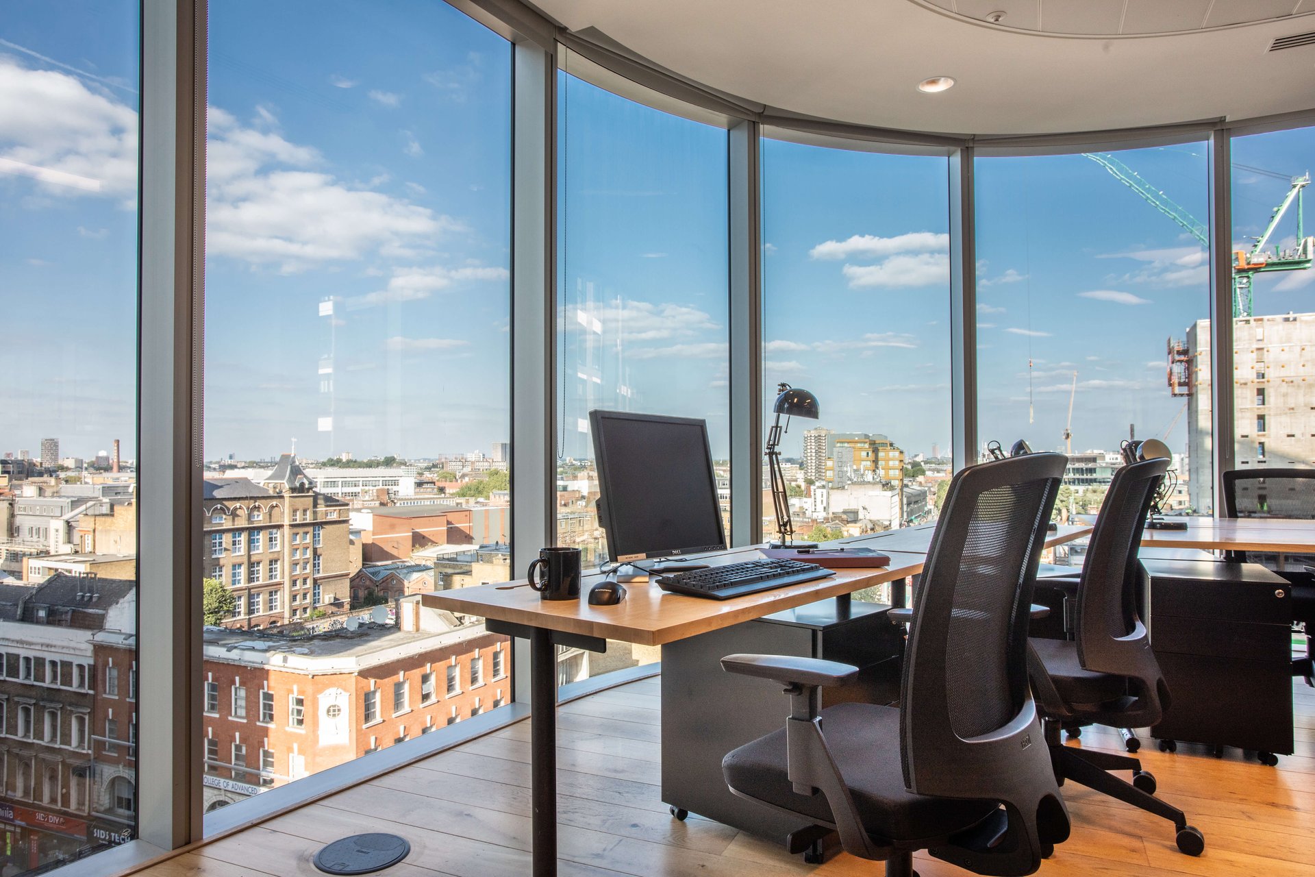 Office for 3 pers. in beyond Aldgate Tower