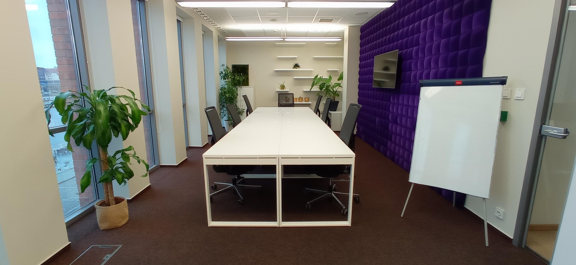 Biuro dla 10 os. w Lastadia Office beIN Offices powered by BiznesHub
