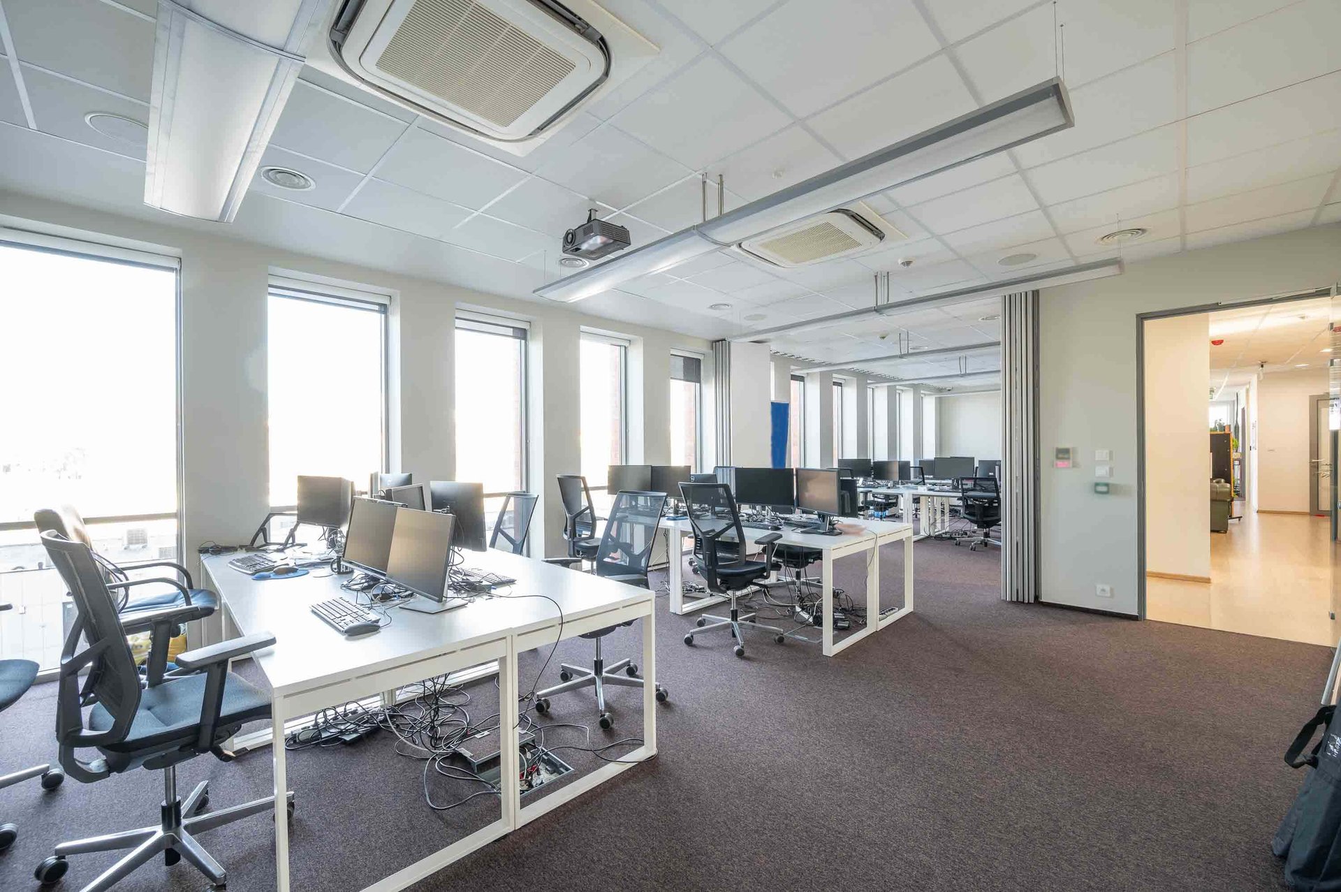 Biuro dla 31 os. w Lastadia Office beIN Offices powered by BiznesHub