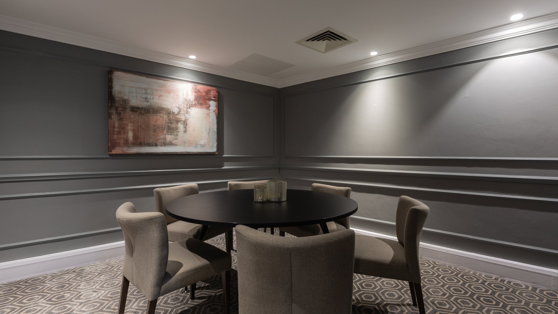 Boutique Workplace- Mayfair beltere