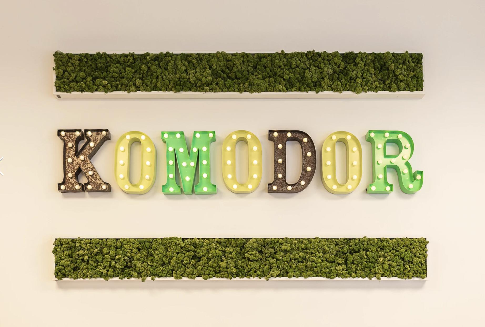 Exterior of Komodor